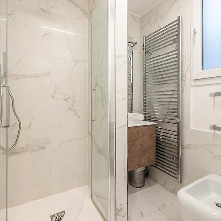 Sea View - 2 Bdr Promenade Des *